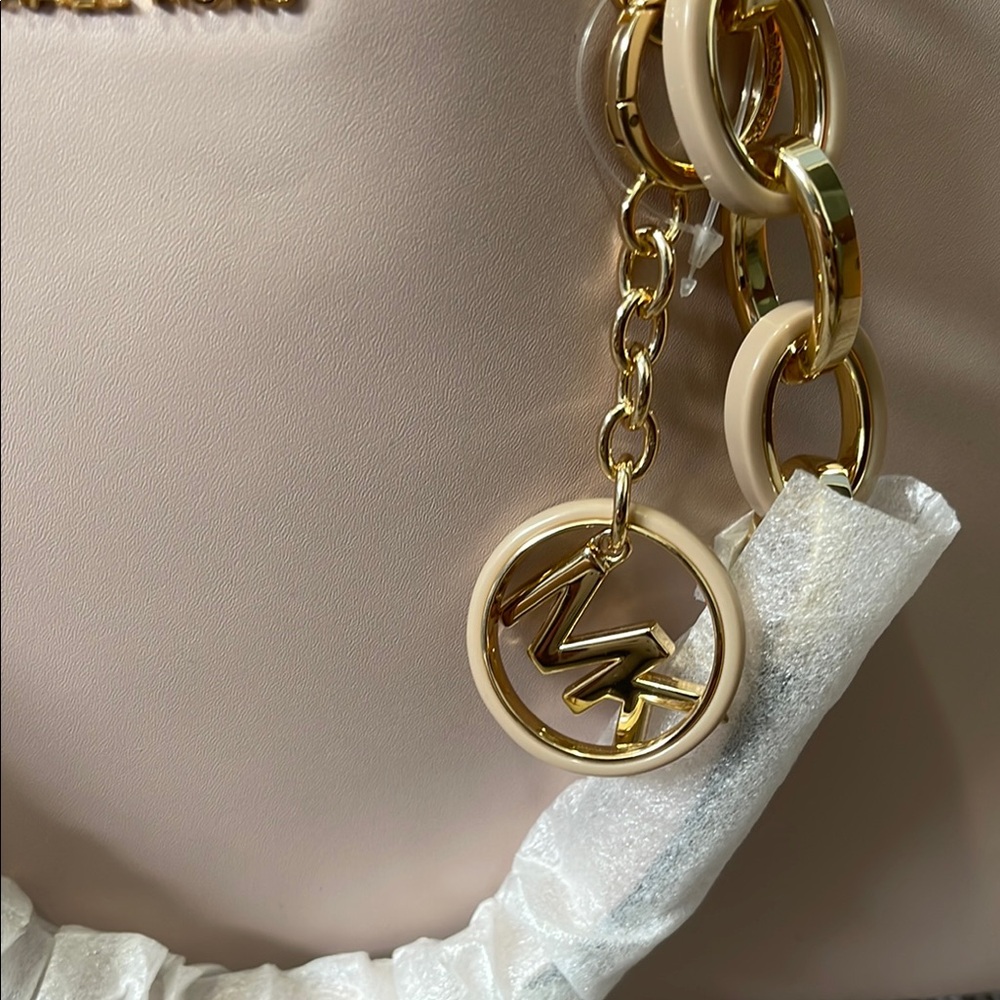 NWT Michael Kors Pink Bag with Gold Accents - Picture 8 of 8